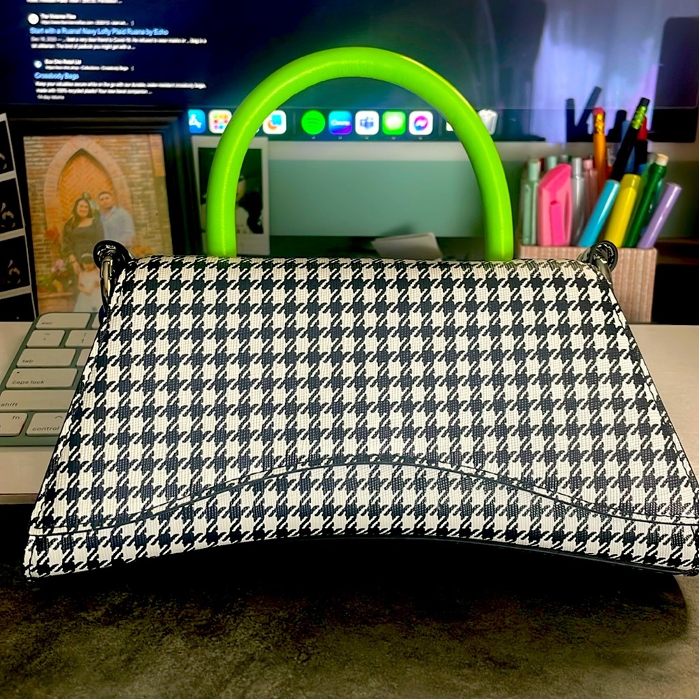 Lost in echo bag